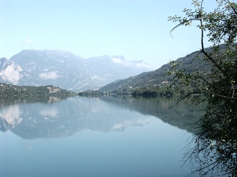 2004-gardasee-michael_0032 eCard versenden / [Tag 3 (19-09)] Gardasee - Radtour Arco Drena Lago di Cavedine Arco