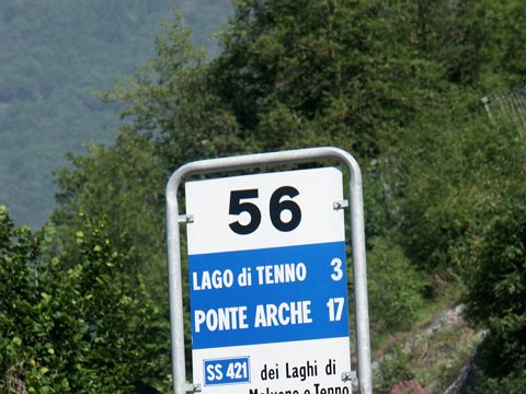 2004-gardasee_0055 eCard versenden / [Tag 10 (18-06)] Gardasee - Radtour MichaelArco zum Tenno-See und zurück