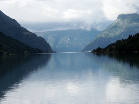 2005-norwegen_0133 eCard versenden / [Tag 9 (27-08)] Ankunft an einem der schönsten Fjorde Norwegens