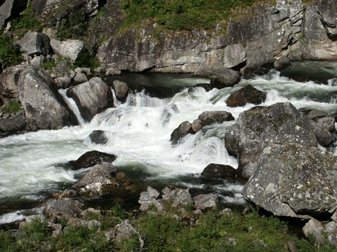 2005-norwegen_0188 eCard versenden / [Tag 13 (31-08)] Sonne und größter frei fallender Wasserfall