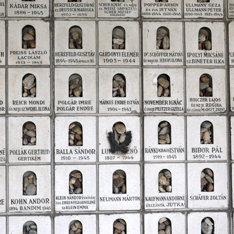 2007-budapest_0076 eCard versenden / [Tag 3 (02-07)] Gedenken an ermorderte Juden im Holocaust