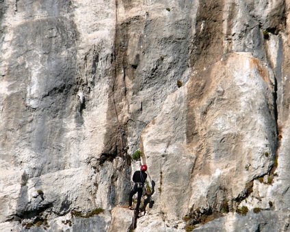 2007-gardasee_0127 eCard versenden / [Tag 7 (13-10)] Kletterer an der Collodri-Wand (Arco)
