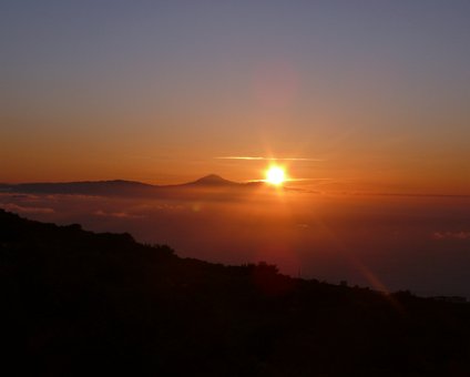 2008-elhierro_0240 eCard versenden / [Tag 14 (13-05)] Sonnenaufgang in Isora